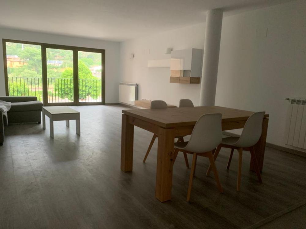 Imagen Se abre el plazo para presentar ofertas de arrendamiento de la vivienda municipal, situada en Calle Escuelas 9, 1ºA de de Santaliestra